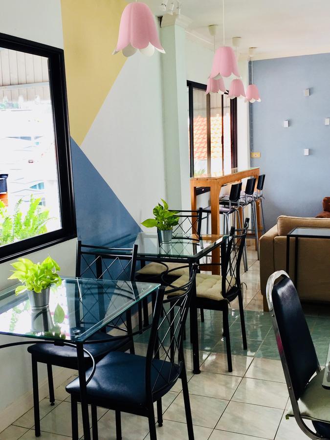 Airlink Bnb Бангкок Экстерьер фото